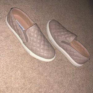 steve madden slip on shoes